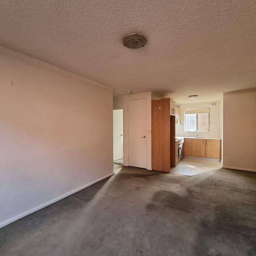 CONVENIENTLY LOCATED 2-BEDROOM UNIT FOR RENT - Photo 1