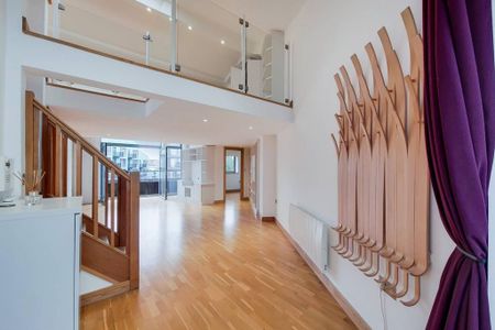 3 bedroom flat to rent - Photo 4
