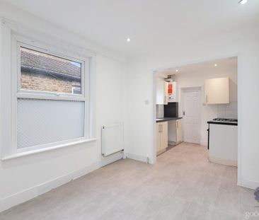 3 bedroom maisonette to rent - Photo 1