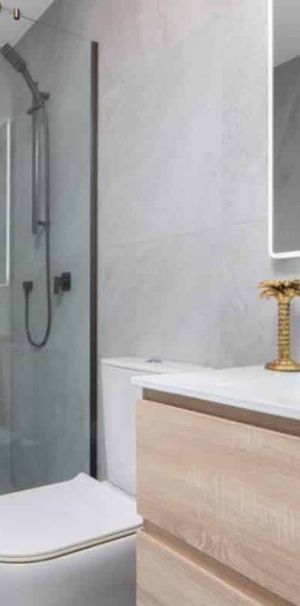 Beautiful spacious family home - Photo 1