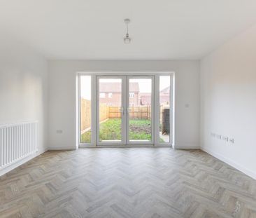 2 bedroom semi-detached house to rent - Photo 4