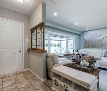 For Lease - 164 Dundas Street, Hamilton, Ontario - Photo 2