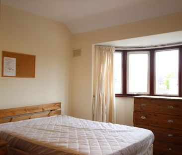 6 bedroom semi-detached house to rent - Photo 2