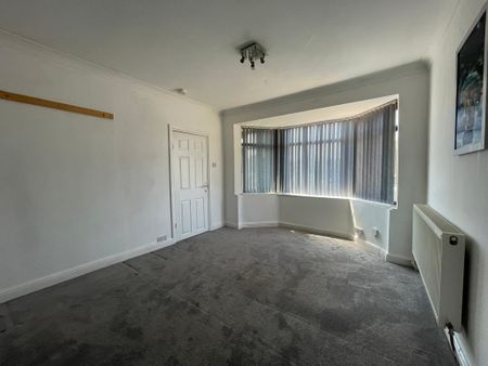 1 Bedroom For Rent - Photo 2
