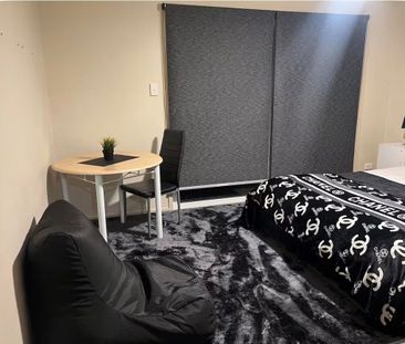 Springfield Lakes - Photo 3