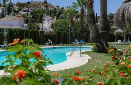 Alquiler de piso en Urbanizacion Nueva Andalucia k - Photo 4