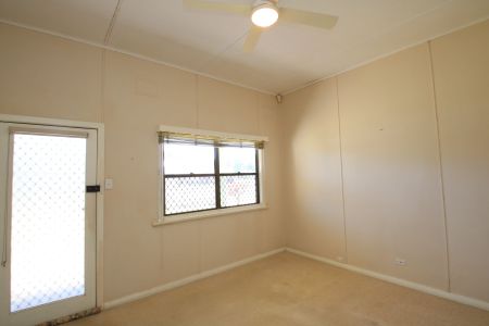 171 Piper Street - Photo 3