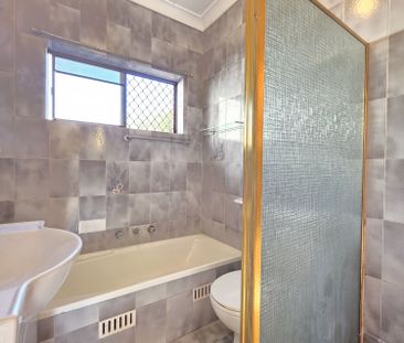 TIDY & CLEAN 2 BEDROOM VILLA FOR RENT - Photo 2
