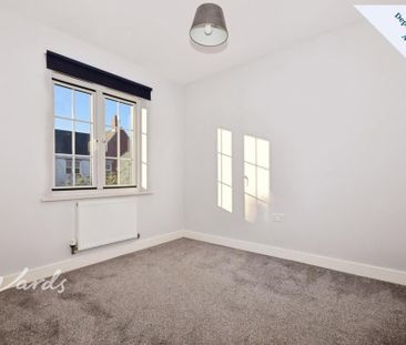 3 bedroom end of terrace house to rent - Photo 5