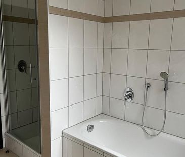 Schöne 5 Zimmer Maisonette Wohnung in Bergisch Gladbach Schildgen - Photo 1