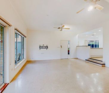 4 Bed, 1 Bath - Photo 6