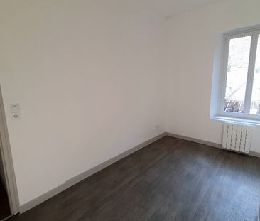 Location Appartement 4 pièces 60m² - Photo 2