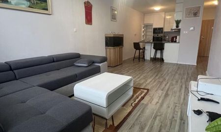 prenájom 3 izbového bytu s parkovaním v podzemnej garáži - Photo 2