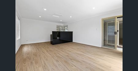 Entertainer’s Dream in Sought-After Manly West Location - Photo 4