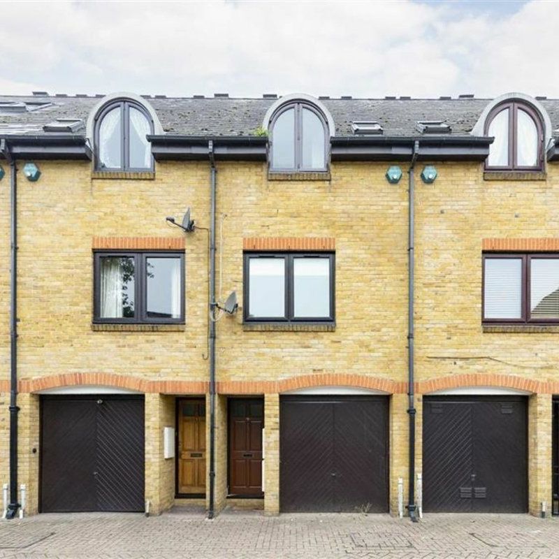 Fowey Close, E1W, London - Photo 1