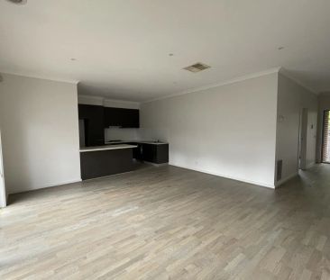 PRIME LOCATION | MODERN LIVING! - Photo 3