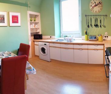 3 bedroom flat to rent - Photo 6