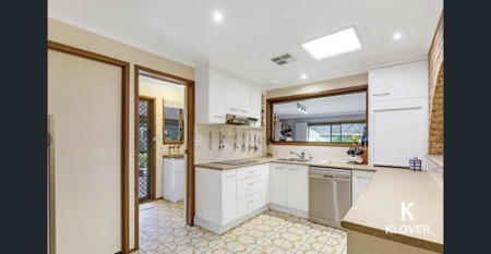 Spacious Family Home on Massive 1,846 sqm Block - Pool, Dual Access and Caravan/boat Parking - Photo 5