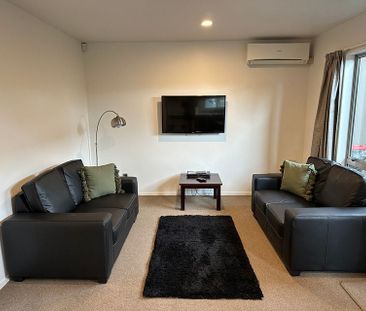 Fully Furnished 2 Bed Hospital Location - Photo 1