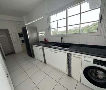 Location Appartement 5 pièces 104m² - Photo 6