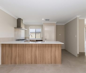 54 Dandaragan Drive, Dawesville, WA 6211 - Photo 1