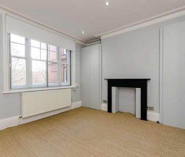 Ruskin Mansions, Barons Court, W14 - Photo 2