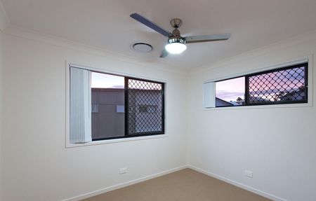 Modern and spacious - Photo 3