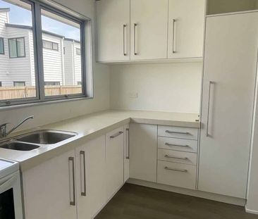 Sweet two bedroom home in Henderson - Photo 2