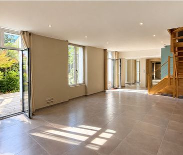 Location Maison 8 pièces 160m² - Photo 2