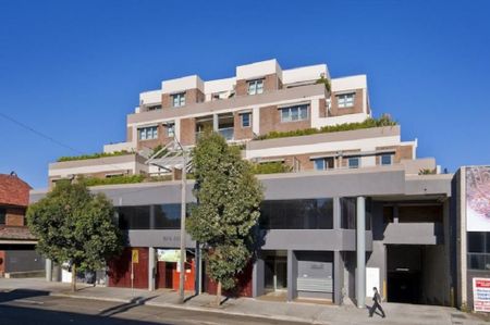 Modern Apartment in Convenient Location &ast;&ast; Available Now &ast;&ast; - Photo 5