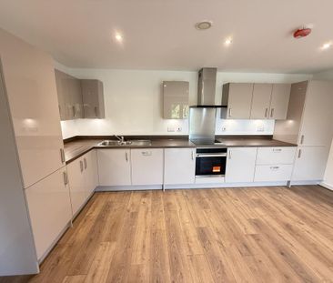 2 bedroom apartment to rent - Photo 3