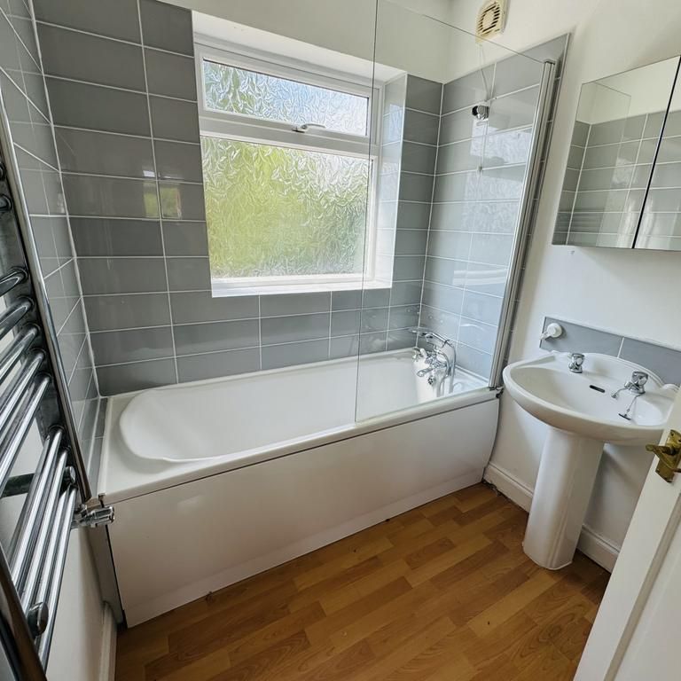 2 bedroom semi-detached house to rent - Photo 1