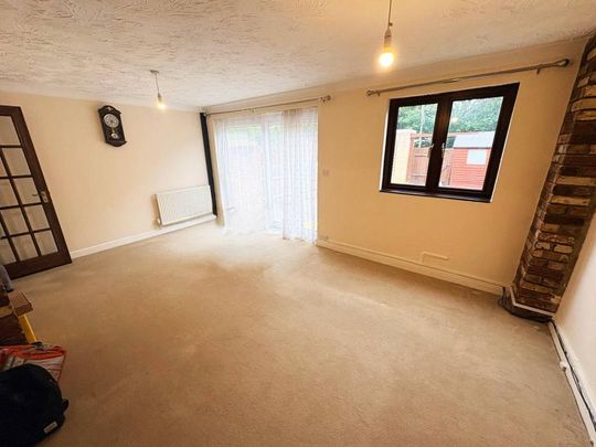 3 bedroom terraced house to rent - Photo 1