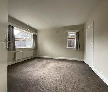 2 bedroom detached bungalow to rent - Photo 6