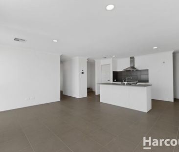 Spacious 4-Bedroom Home in Eglinton Village Estate - Lifestyle & Lo... - Photo 6