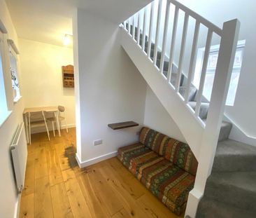 3 bedroom end of terrace house to rent - Photo 1