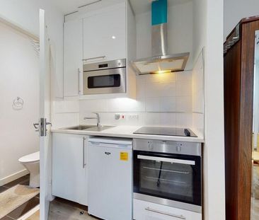 Studio to rent - Photo 5