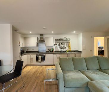 2 bedroom flat to rent - Photo 6