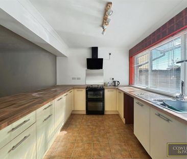 LONDON ROAD, WICKFORD - Photo 5