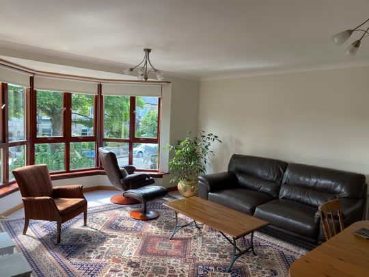 3 Bed Flat, Morningside Park, EH10 - Photo 1