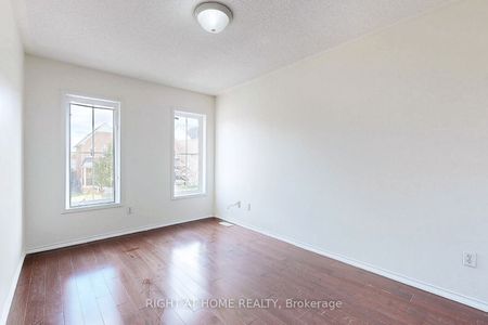 For Lease - 77 Carpendale Crescent, Ajax, Ontario - Photo 4