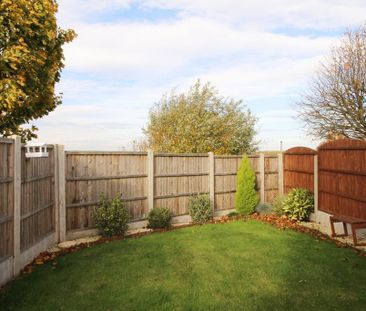 2 bedroom end of terrace house to rent - Photo 1