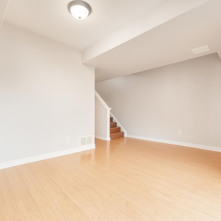 For Lease - 89 Willow Lane, Grimsby, Ontario - Photo 1