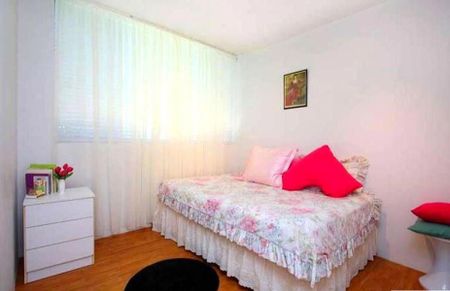 Welcome to your new home. - Photo 3