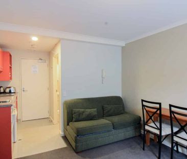 1 Bedroom, 1 bathroom - Photo 3