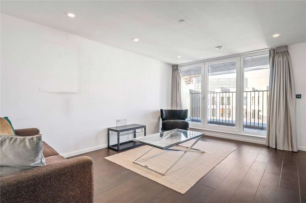 A well appointed two bedroom two bathroom apartment situated on the 7th floor of Eagle Point. - Photo 1