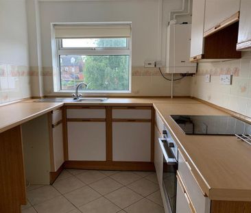 2 bedroom flat to rent - Photo 3