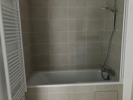 location Appartement T3 DE 61.2m² À BOBIGNY - Photo 3