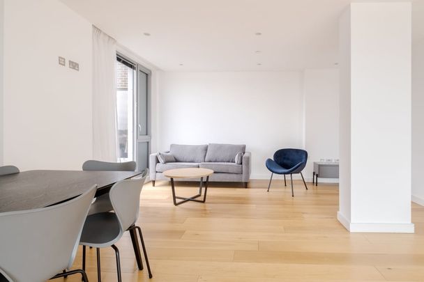 3 bedroom flat to rent - Photo 1