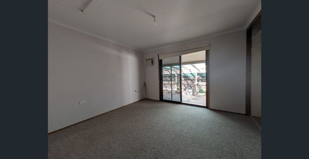 Large Tidy 2 Bedroom Home - Photo 1